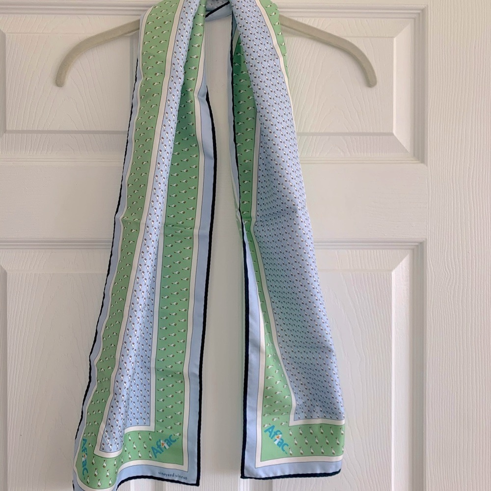 Vineyard Vines Silk Scarf 🦆 Blue and Green
